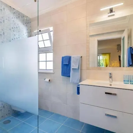 Vila Glamour With Private Pool, Garden And Ac Apartamento Pêra